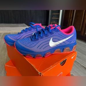 Women’s Nike Tailwind 6